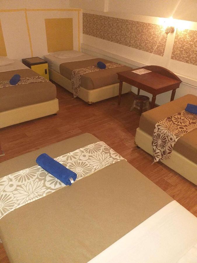 D Riverside Inn Malakka Dış mekan fotoğraf